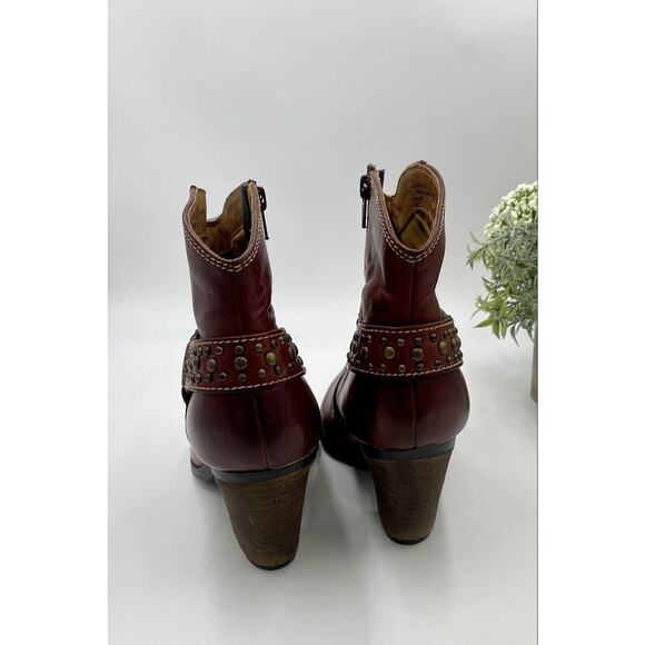 SOFT Boots Brown Red Leather Ankle Bootie Side Zip Western Harness Style 8.5W - Picture 6 of 12